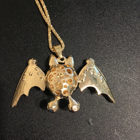 Bat Necklace NEW - Picture 4 of 7